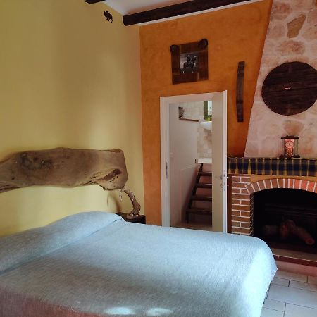 Art Rooms Joyful People Alberobello Exteriör bild