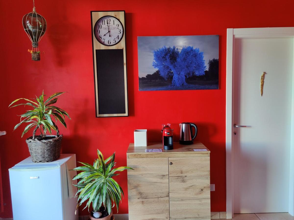 Art Rooms Joyful People Alberobello Exteriör bild