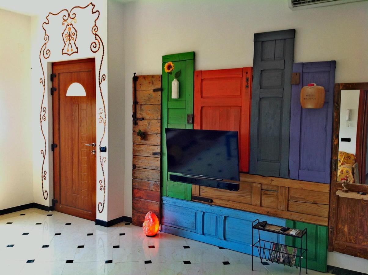 Art Rooms Joyful People Alberobello Exteriör bild