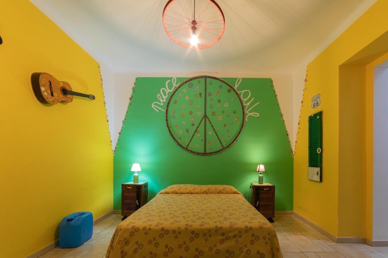 Art Rooms Joyful People Alberobello Exteriör bild